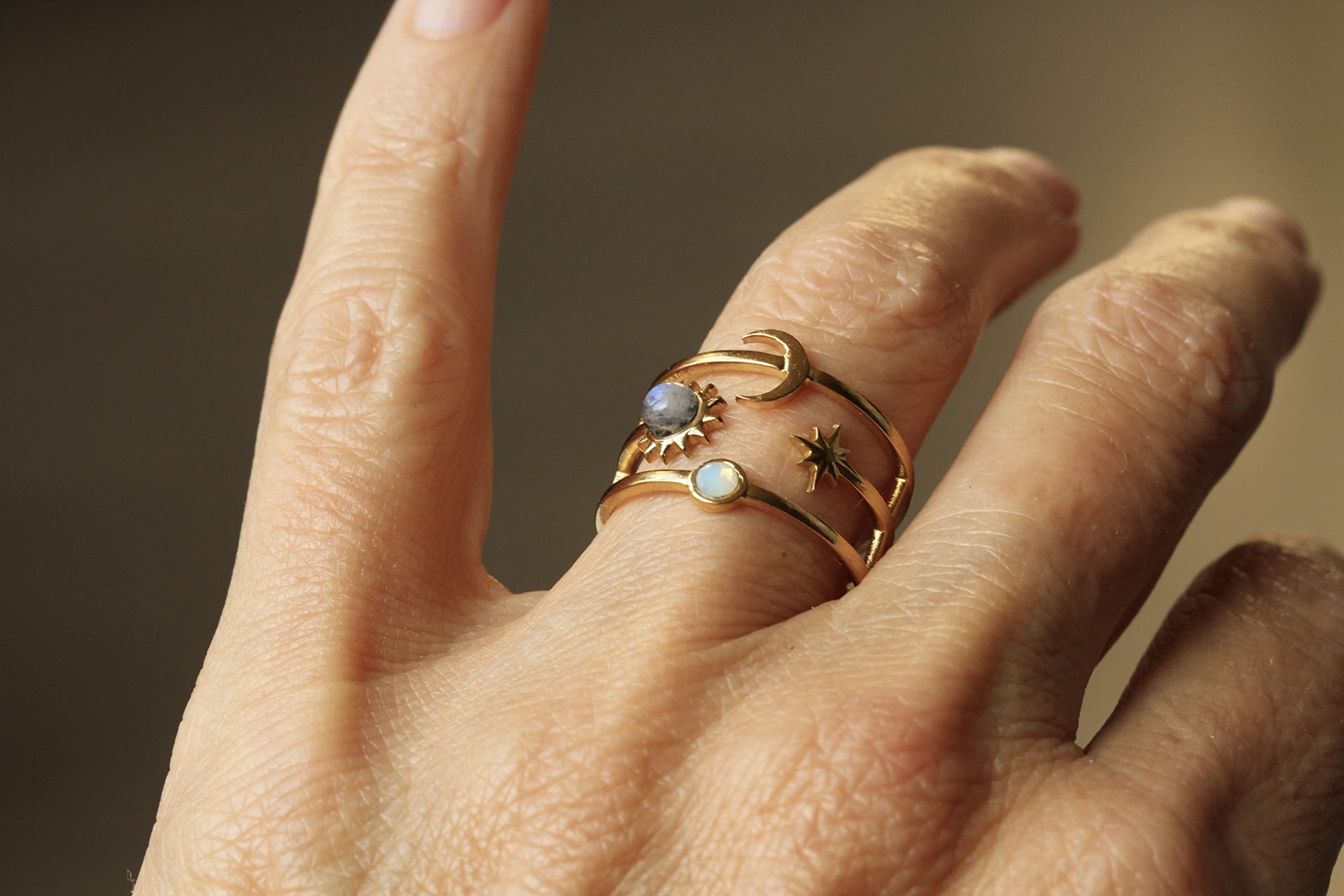 Himmlischer Ring mit Sonne Mond und Sterne/Mondstein Ring Gold/Opal Astrologie schmuck/Himmelskörper ring/Geschenk für sie