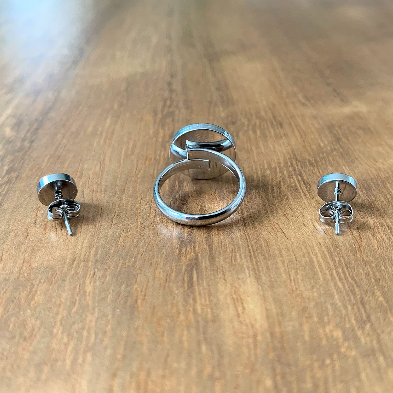 Ring- und Ohrring-Set mit Natursteinen - Passender Silber-Edelstahl-Ring und Ohrringe - Frauenring-Schutzamulett - Perfekt zum Verschenken (Jade Grün)